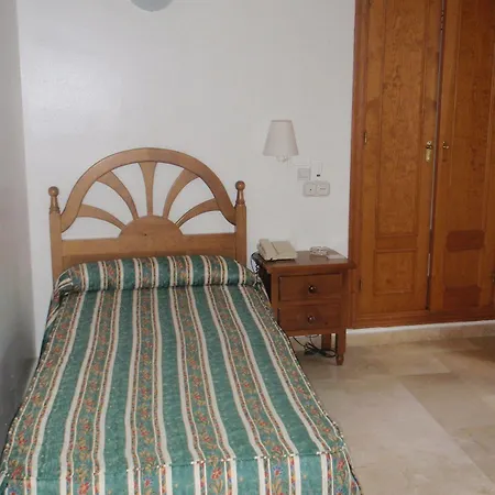 Drago Pueblo Nuevo de Guadiaro